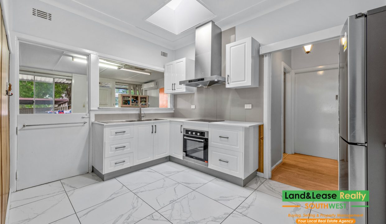 2021-03-11 17 Cornock Ave, Toongabbie-LR-004