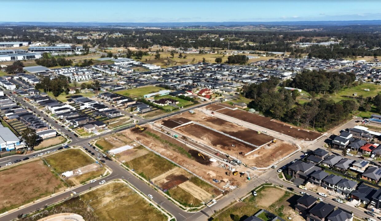 2019387611_15_1_240807_090514-w1493-h839